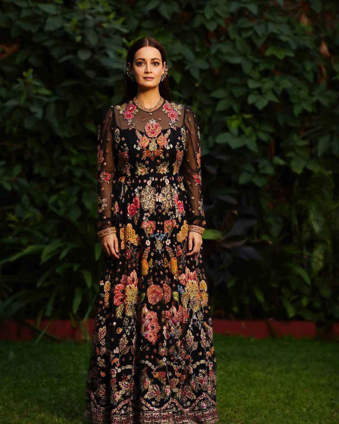 dia-mirza-s-floral-gown-memerising-looks
