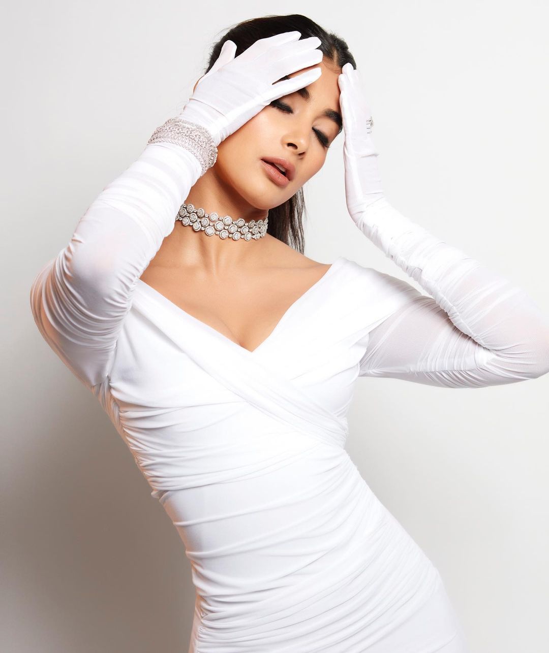 pooja-hegde-gorgeous-looks-in-white-dress
