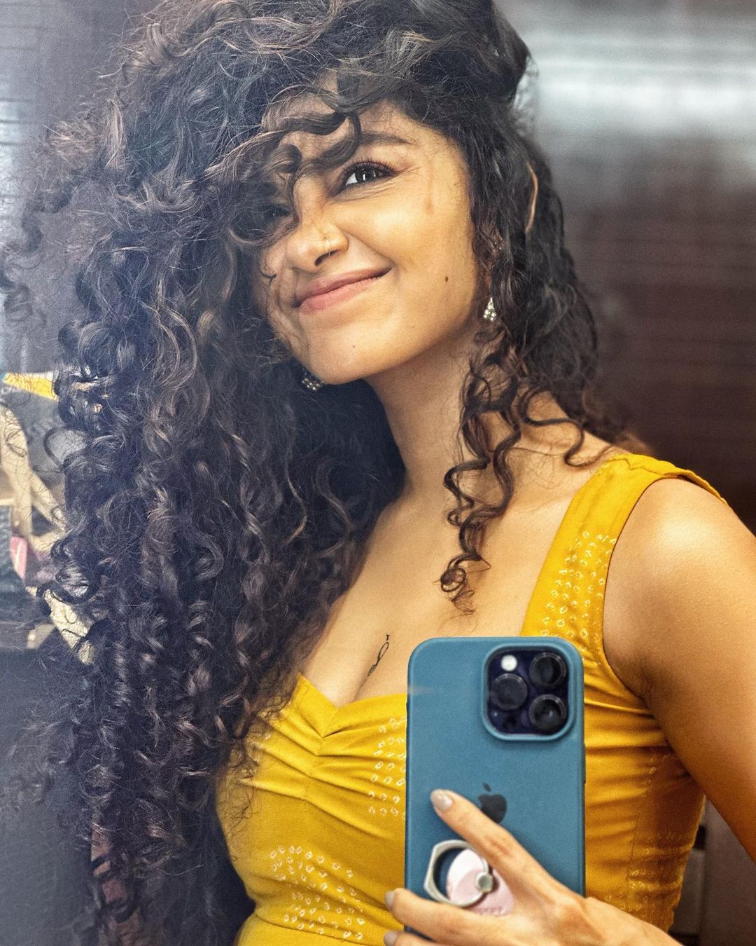 anupama-parameswaran-malayalam-actress-tattoo-at-secret-part-photos-viral