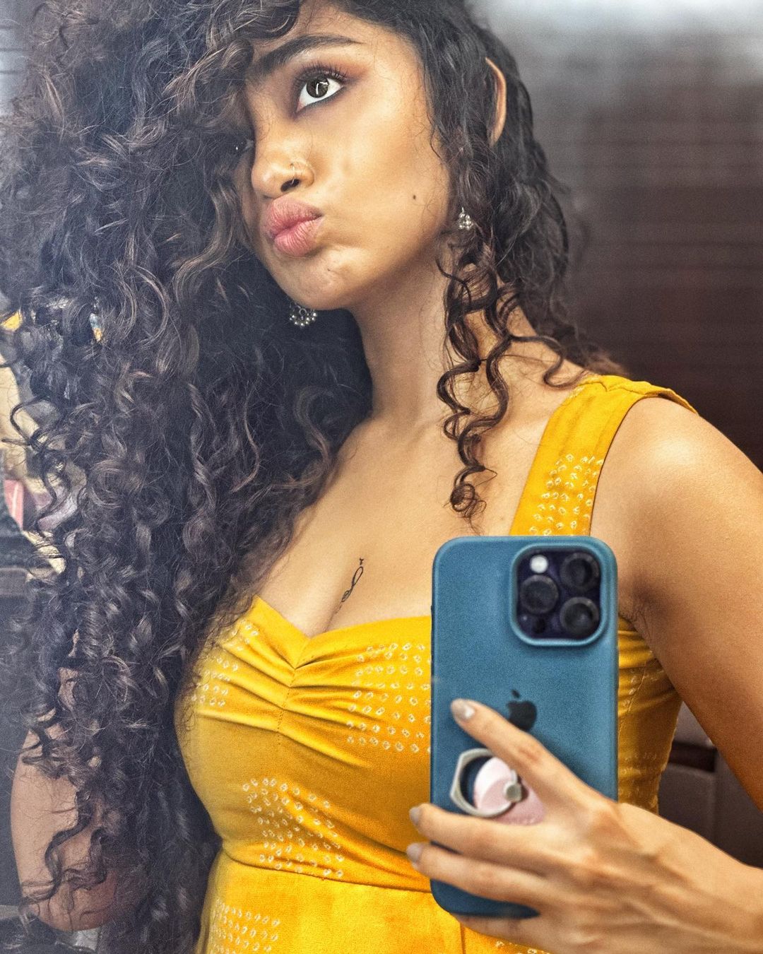 anupama-parameswaran-malayalam-actress-tattoo-at-secret-part-photos-viral