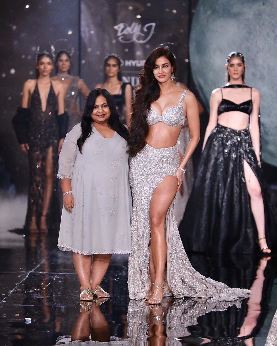 disha-patani-stuns-in-a-silver-sequin-out-fit-on-a-ramp-as-the-showstopper-for-dolly-j