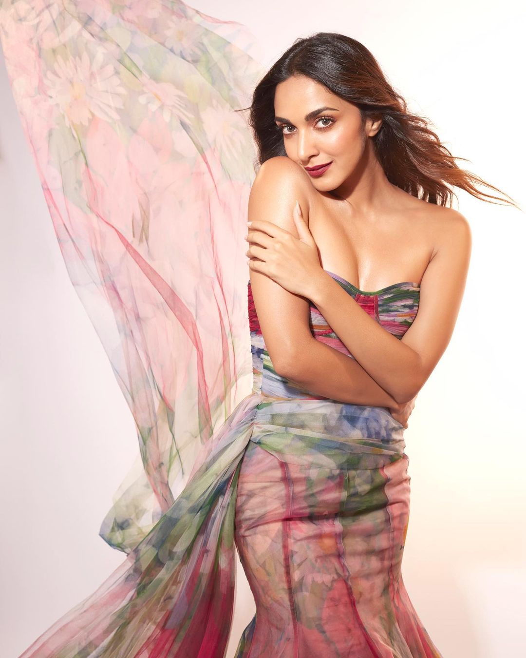 kiara advani in a multicoloured stunning gown looks like a dream girl