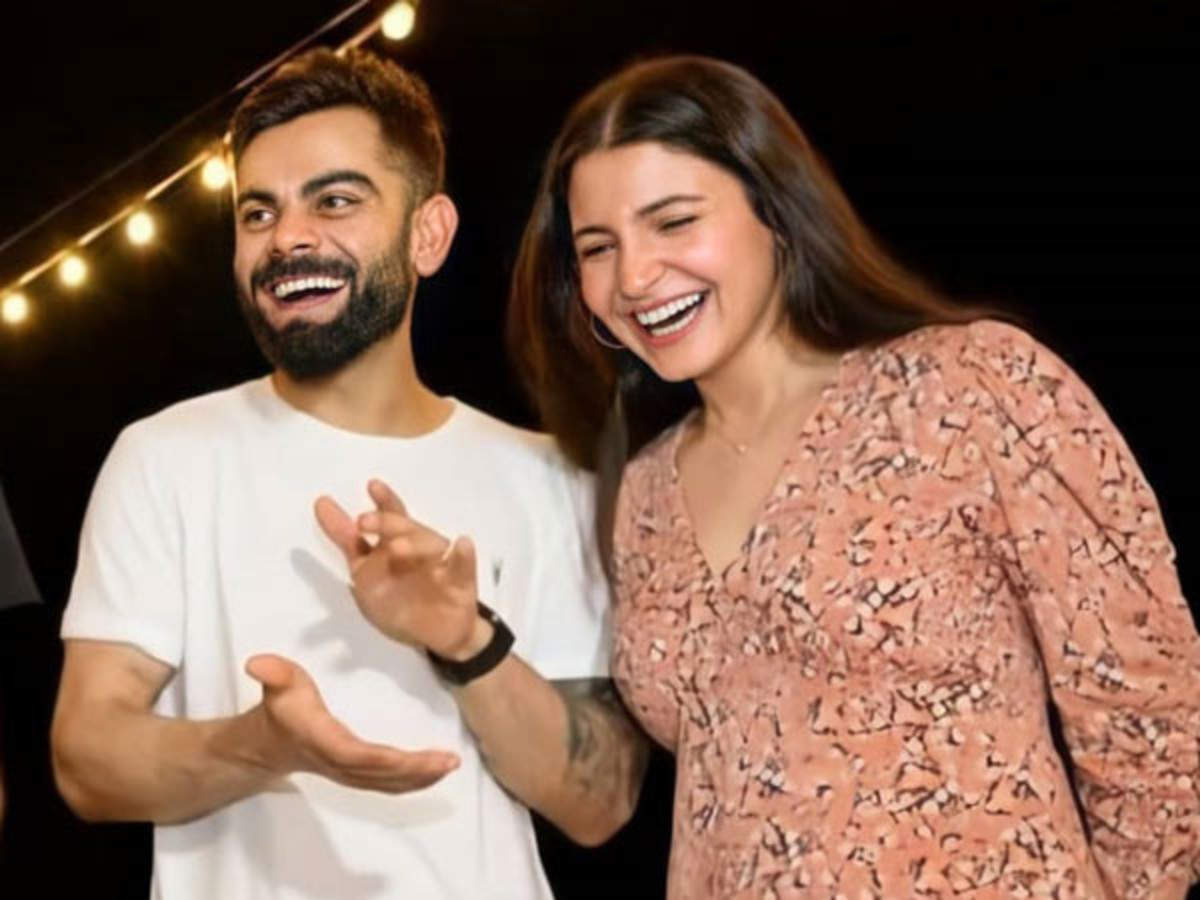 virat-anushka-do-you-know-the-actual-count-of-kohlis-wifes-flying-kisses