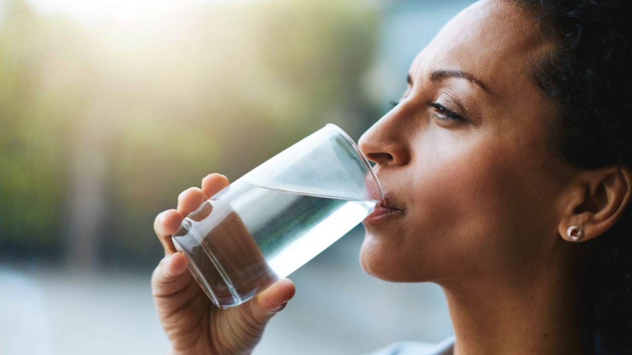 why-does-the-body-lack-water-in-winter-stay-hydrated-in-these-ways
