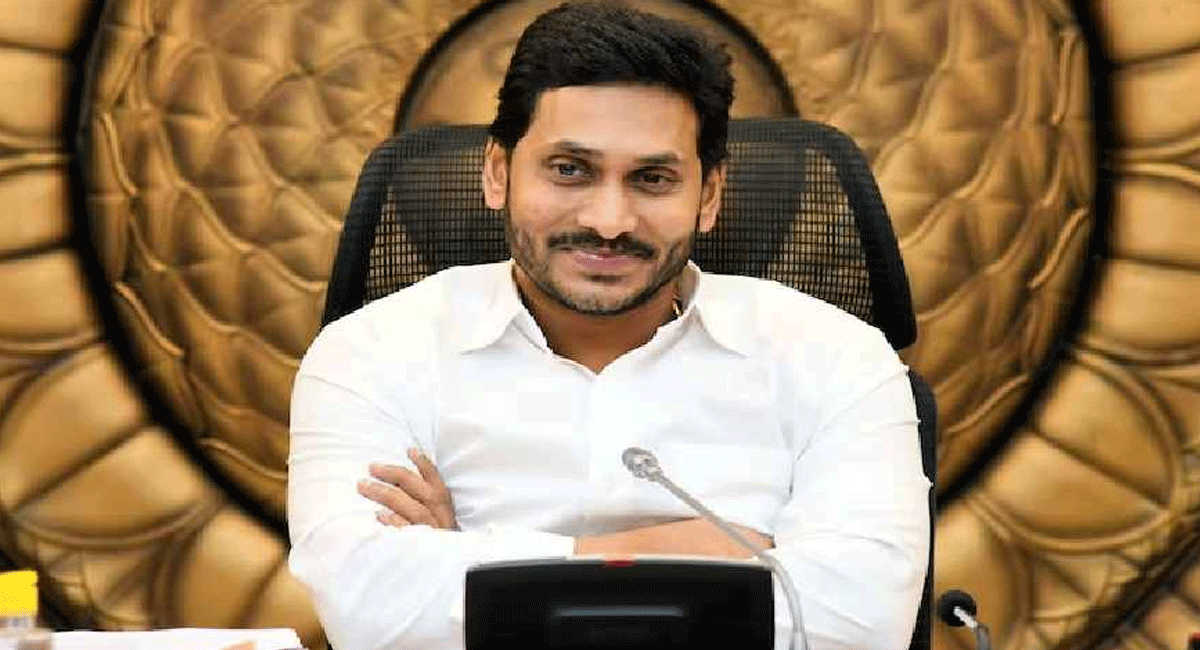 AP POLITICS: జగన్ హెచ్చరిక.. ఏపీలో 'కాక్రోచ్' పాలిటిక్స్! ap-politics-jagans-warning-cockroach-politics-in-ap