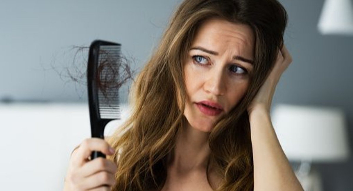 Hair Fall during mansoon season know the main cause of rain fall 