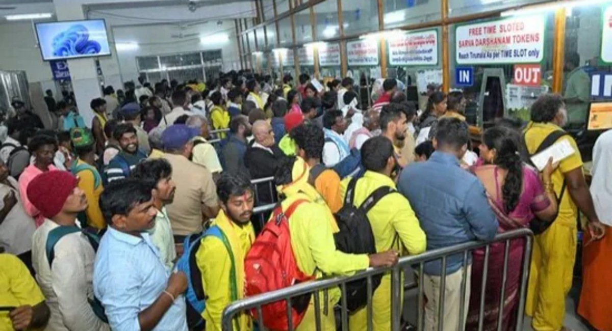 Tirumala SSD Tokens: శ్రీవారి భక్తులు అలర్ట్.. SSD దర్శన టోకెన్లు రద్దు చేసిన టీటీడీ.. TTD cancelled SSD Tokens on July 1st due to heavy rush in tirumala know details