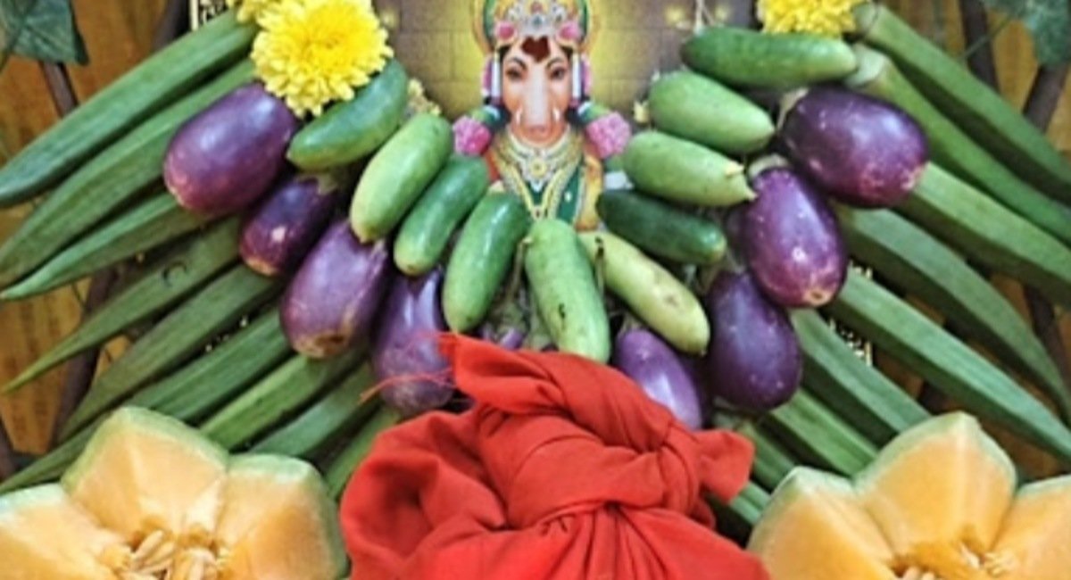 How to tie varahi Ammavari Mudupu know details 