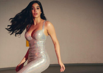 Janhvi Kapoor : పైవి రెండూ చూపిస్తూ ఊరిస్తున్న జాన్వీ..కుర్రాళ్ళు ఆగుతారా మరీ..