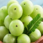 Amla Before Meals: భోజనానికి ముందు ఉసిరికాయ తింటే చాలు ఈ ప్రయోజనాలు మీ సొంతం.. వీళ్లు మాత్రం తినొద్దు? 
