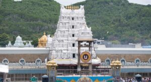 Tirumala: శ్రీవారి భక్తులకు అలర్ట్.. దర్శన టోకెన్ల సమయాలు మార్పు.. తిరుమలలో వీకెండ్ రద్దీ..