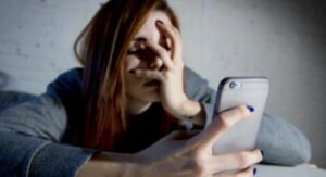 Smart Phone: నిద్రలేవగానే ఫోన్ చూస్తున్నారా? ఇది తెలిస్తే అస్సలు ముట్టుకోరు?