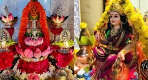 Spiritual: అమ్మవారికి పెట్టిన చీరను కట్టుకుంటున్నారా.. ఈ తప్పులు చేయొద్దు?