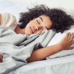 Night Sleep: రాత్రి పడుకునే ముందు ఈ పనులు చేస్తున్నారా? అయితే వెంటనే మానేయండి!